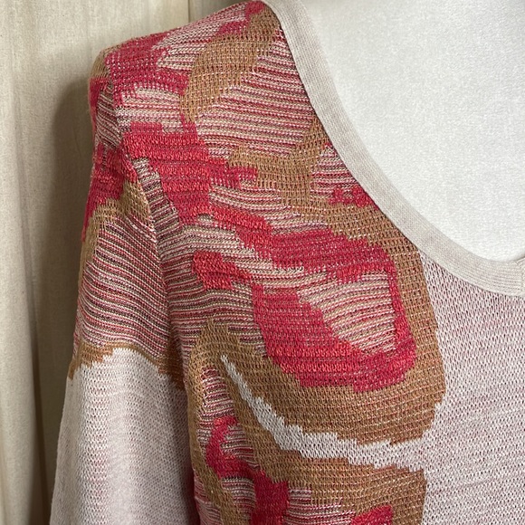 NIC+ZOE - CREAM BASE W/ CORAL & ORANGE FLOWERS VNECK SWEATER SIZE LARGE - Picture 5 of 15